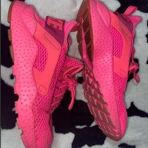 Pink Nike Huaraches